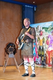 Kabarett_Blondel_Held_in_lederhosen_2018_63